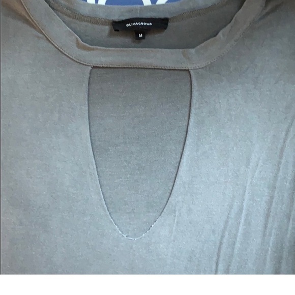 Olivaceous Keyhole Choker Deep-V T-Shirt - Picture 2 of 3